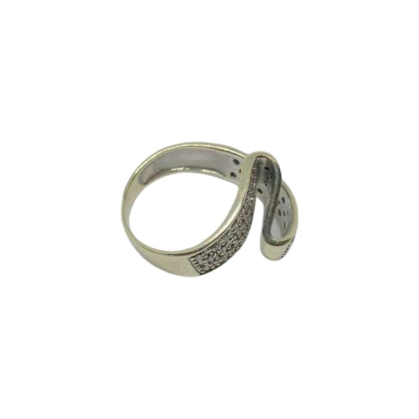 BAGUE DIAMANTS BLANCS ET NOIRS EN OR 18K