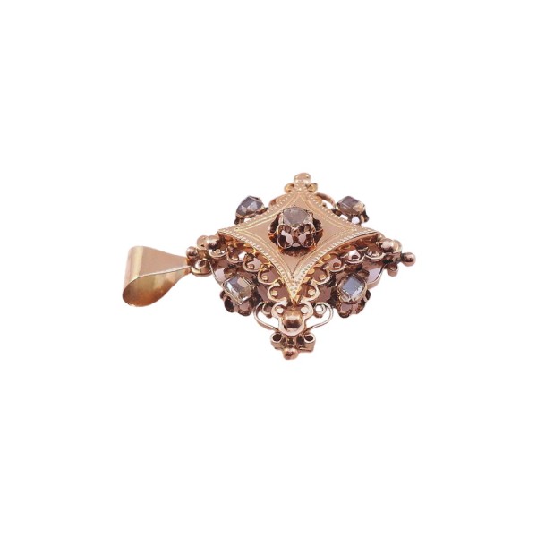 PENDENTIF BROCHE EN OR 18K, DIAMANTS.