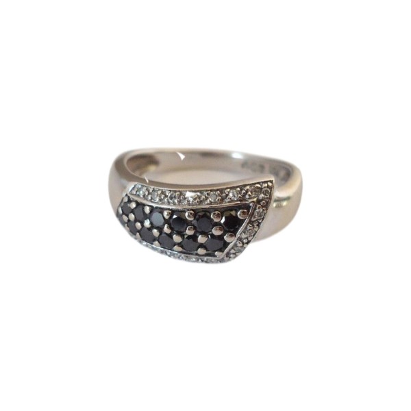 BAGUE JONC DIAMANTS NOIRS ET BLANCS EN OR 18K