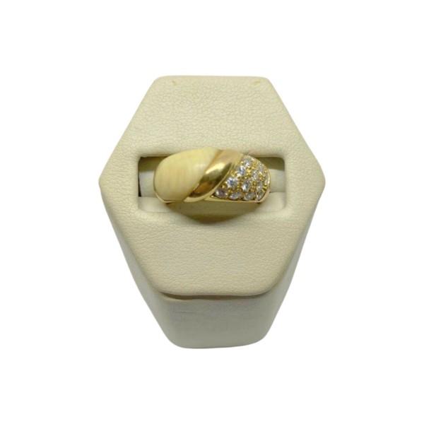 BAGUE MOTIF EN OS ET DIAMANTS EN OR 18K