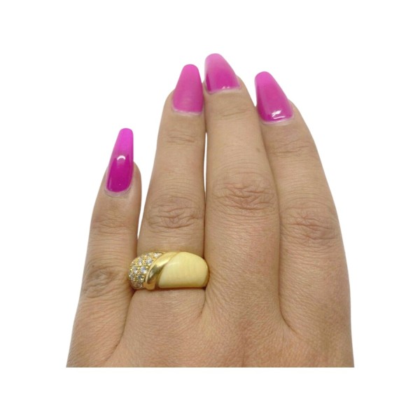 BAGUE MOTIF EN OS ET DIAMANTS EN OR 18K