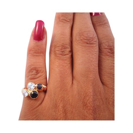 BAGUE EN OR 18K, SAPHIRS ET DIAMANTS.