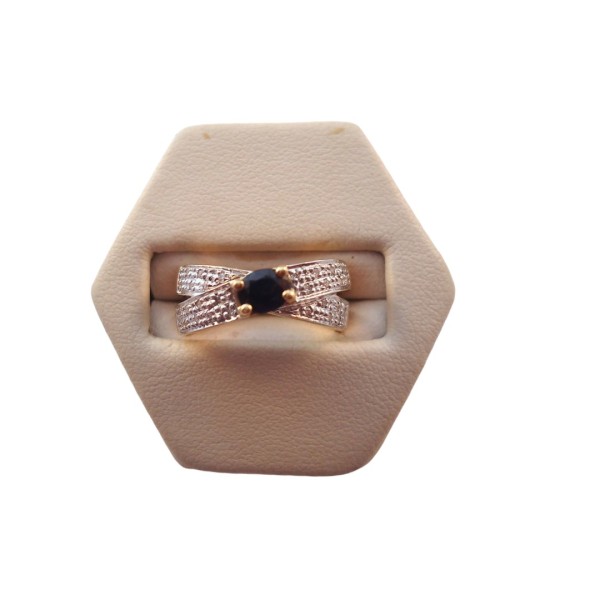 BAGUE EN OR 18K, SAPHIR ET DIAMANTS.