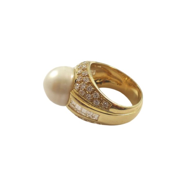 BAGUE DÔME EN OR 18K PERLE ET DIAMANTS