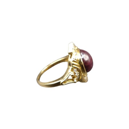 BAGUE CABOCHON DE RUBIS ET DIAMANTS EN OR 18K