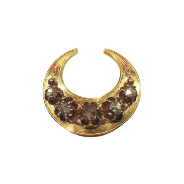 detail broche diamants rose de Provence