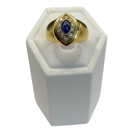 BAGUE JONC CABOCHON SAPHIR ET DIAMANTS EN OR 18K