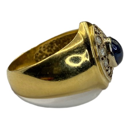 BAGUE JONC CABOCHON SAPHIR ET DIAMANTS EN OR 18K