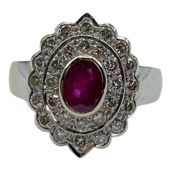 BAGUE OVALE RUBIS ET DIAMANTS EN OR 18K