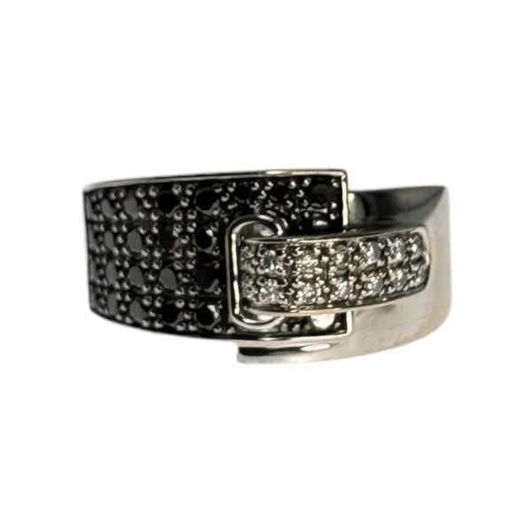 BAGUE GUY LAROCHE DIAMANTS BLANCS ET NOIRS EN OR 18K