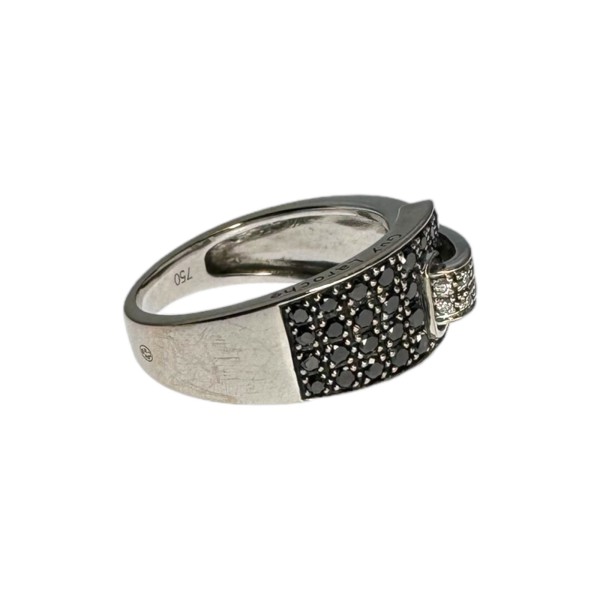 BAGUE GUY LAROCHE DIAMANTS BLANCS ET NOIRS EN OR 18K