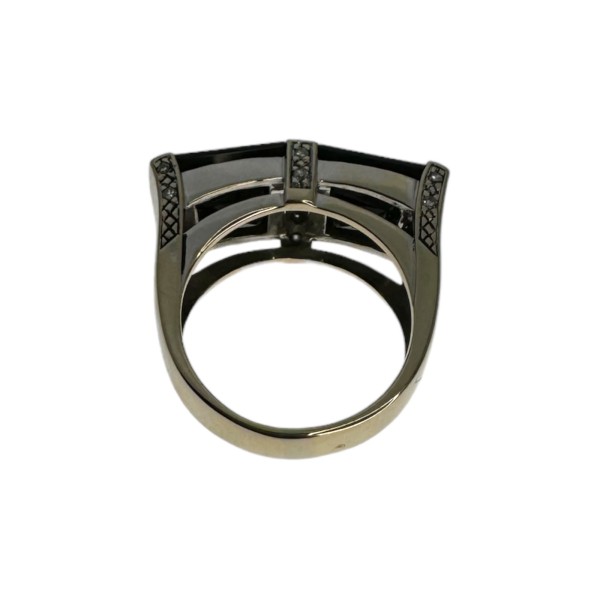 BAGUE PLATEAU COURBE ONYX ET DIAMANTS EN OR 18K