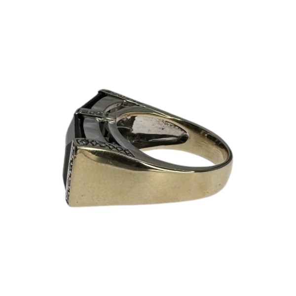 BAGUE PLATEAU COURBE ONYX ET DIAMANTS EN OR 18K