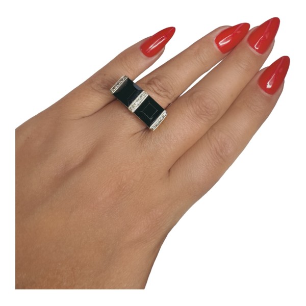 BAGUE PLATEAU COURBE ONYX ET DIAMANTS EN OR 18K