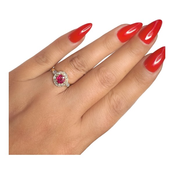 BAGUE RONDE RUBIS DE SYNTHESE ET DIAMANTS EN OR 18K