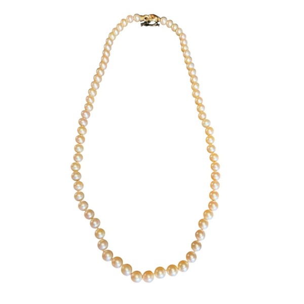 COLLIER DE PERLES DE CULTURE BLANCHES FERMOIR EN OR 18K