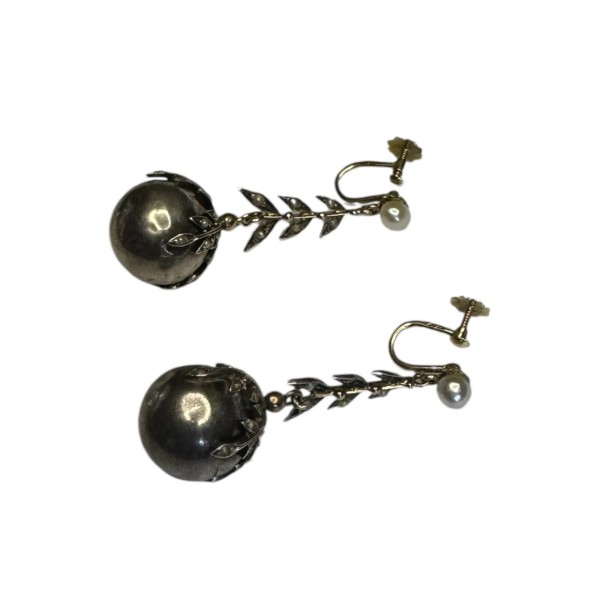 PAIRE DE PENDANTS TRÈS ANCIENS PERLES EN OR 18K ET ARGENT